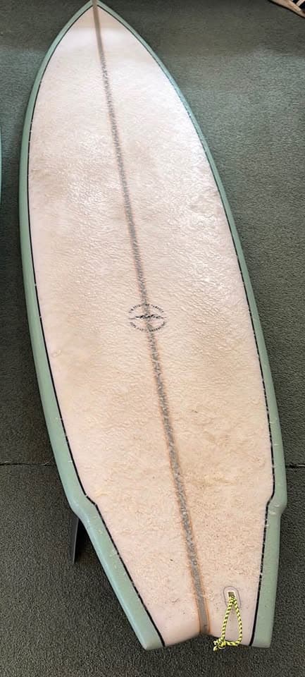 Aloha S Flyer 7’4 – Fast Midlength / Fish