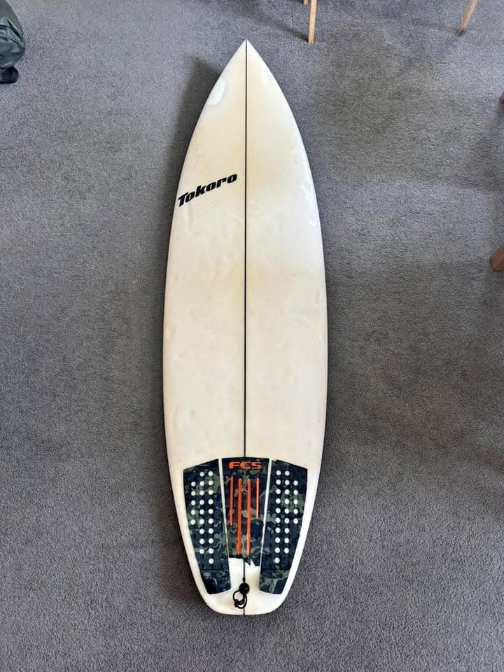 Tokoro ST3 Shortboard 5’11” – FCS – Thruster